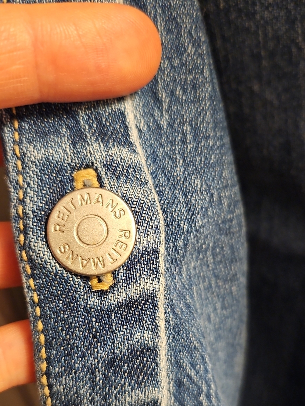 NWOT Reitmans Sleeveless Buttoned-Down Denim Mini Dress. Blue. V Neck. XL. - Picture 9 of 9